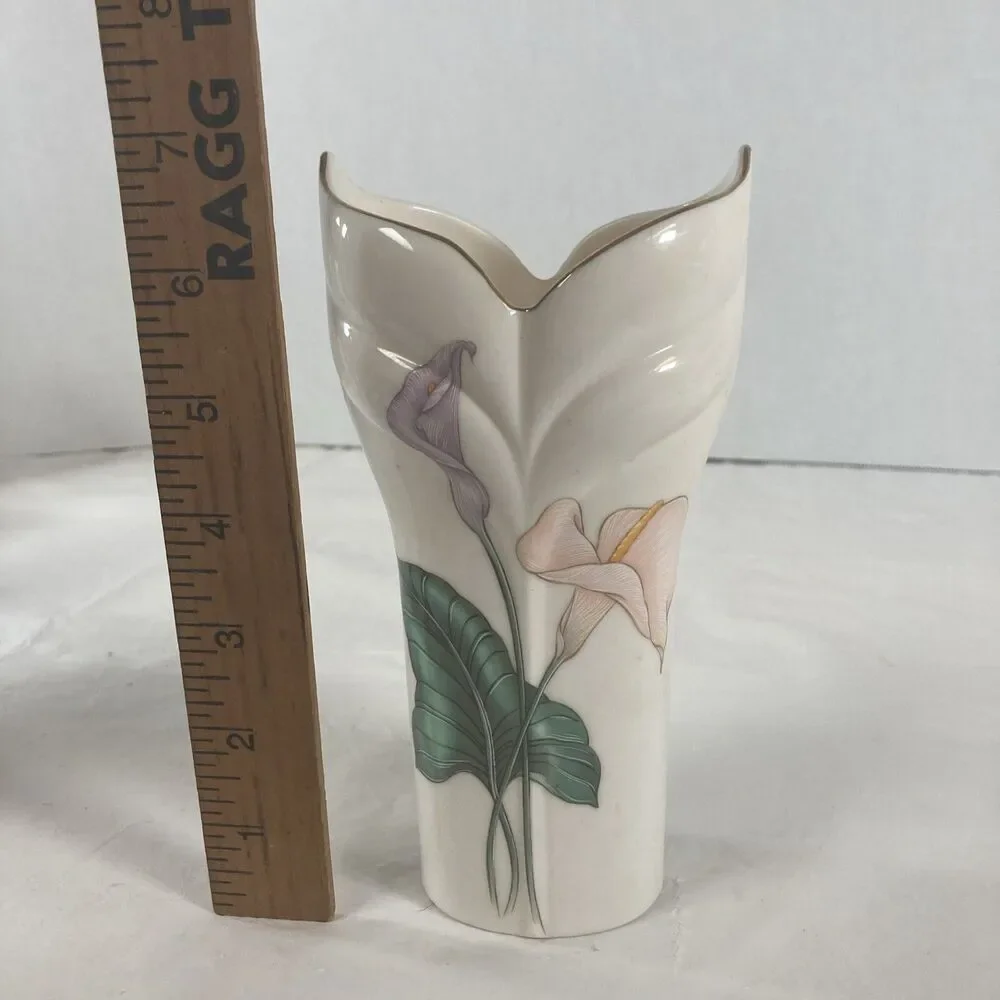 Royal Crown VTG Calla Lily Vase Fine Bone China Gold Trim MCM 6 3/4
